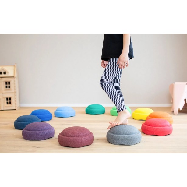 3G9A1050-stapelstein-rainbow-barfuss